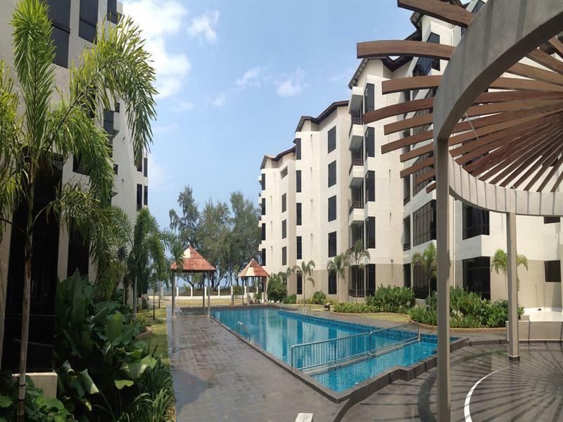 Samsuria Beach Resort & Residence Чератінг Екстер'єр фото