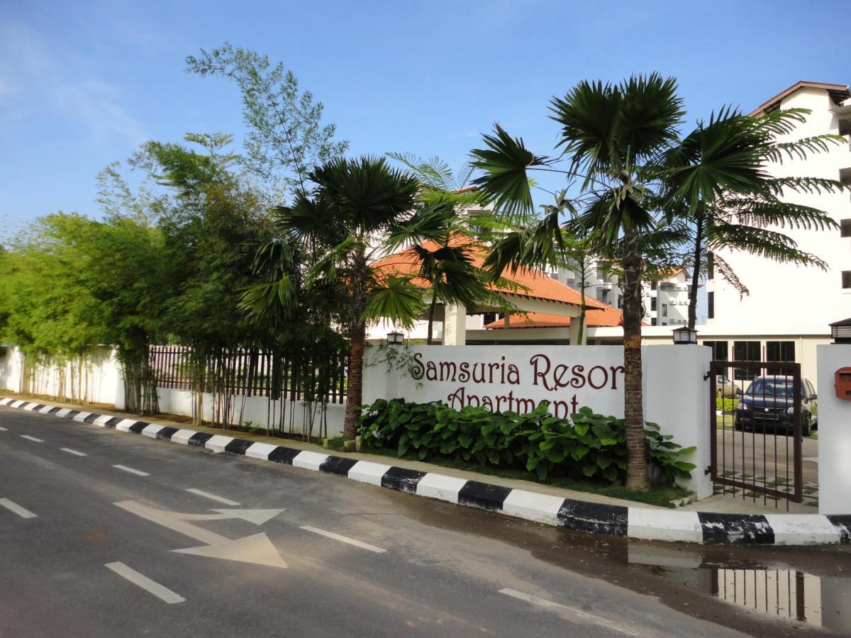 Samsuria Beach Resort & Residence Чератінг Екстер'єр фото